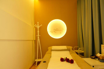 深圳日式指压的寂静美学：在按压中听见雪落的声音